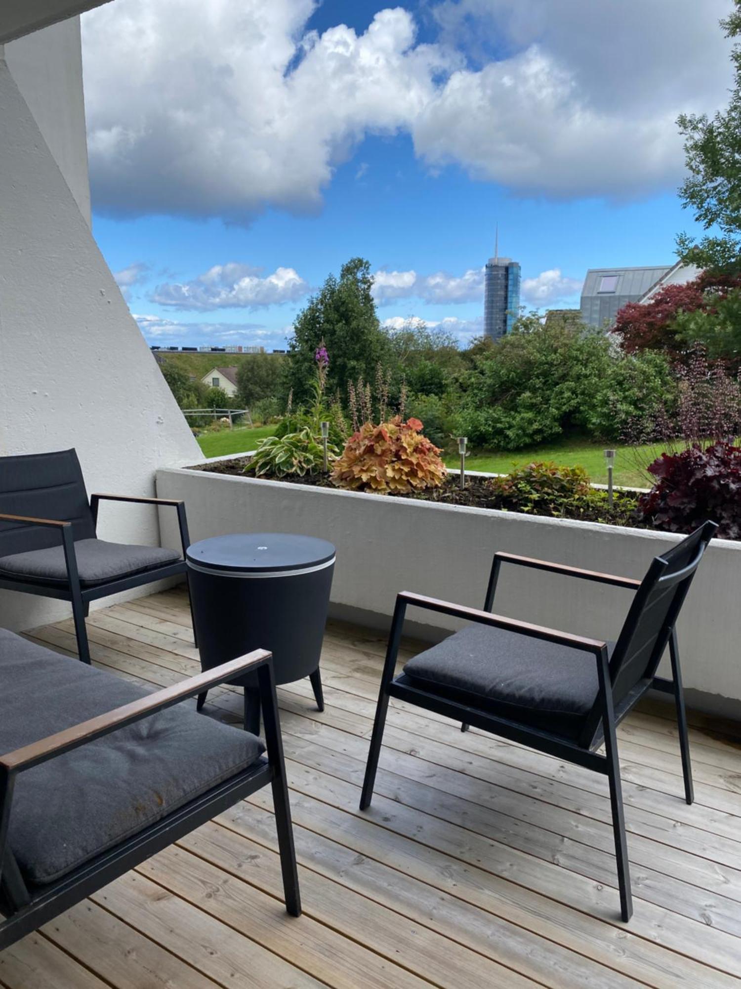 Ons 2024, 1 Bed Apartment, 1 Minute Walk To Forum Leilighet